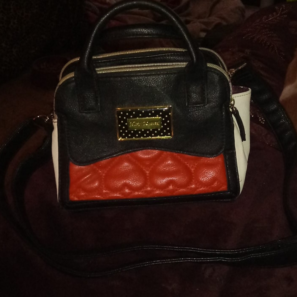Cute betsey johnson purse